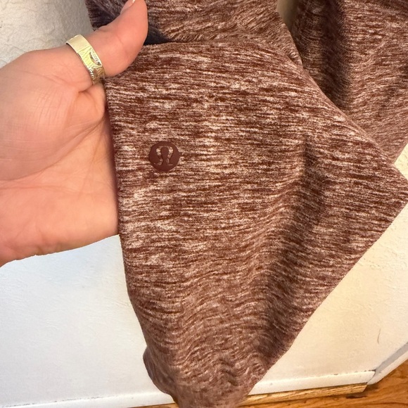 lululemon athletica joggers - Picture 6 of 8